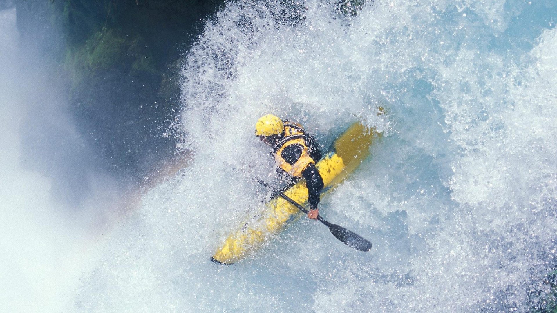 欧冠小组赛：曼城3比0完胜马赛 瓜迪奥拉实验“无中锋阵”大获成功